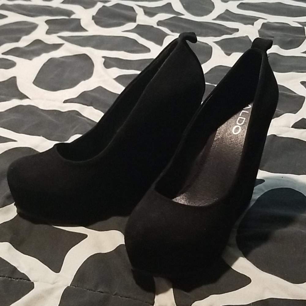 Aldo Black Suede Wedge Heels 8